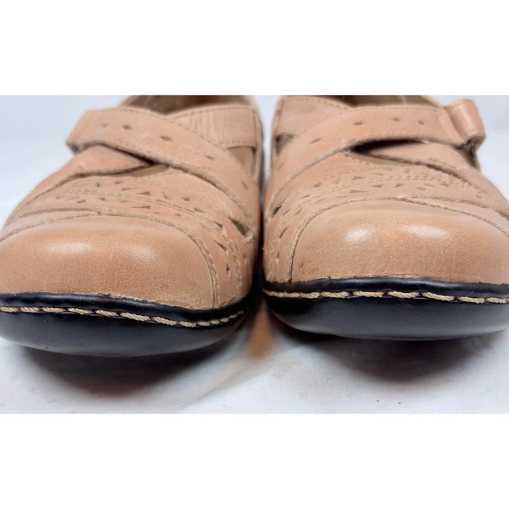 Clarks leather mary